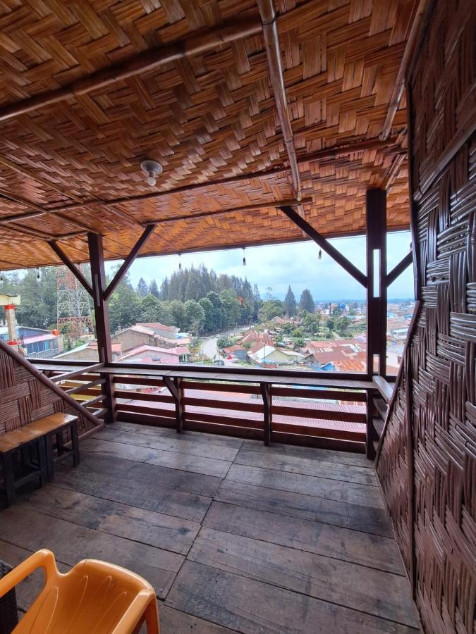 Ron'S Guest House Berastagi Backpacker Rooms מראה חיצוני תמונה