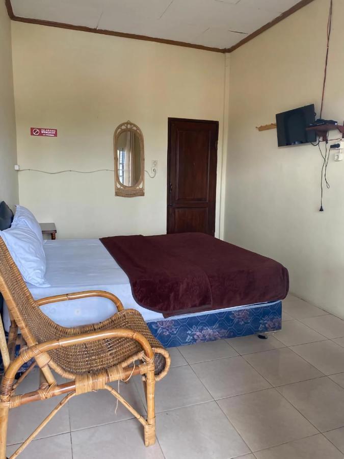 Ron'S Guest House Berastagi Backpacker Rooms מראה חיצוני תמונה
